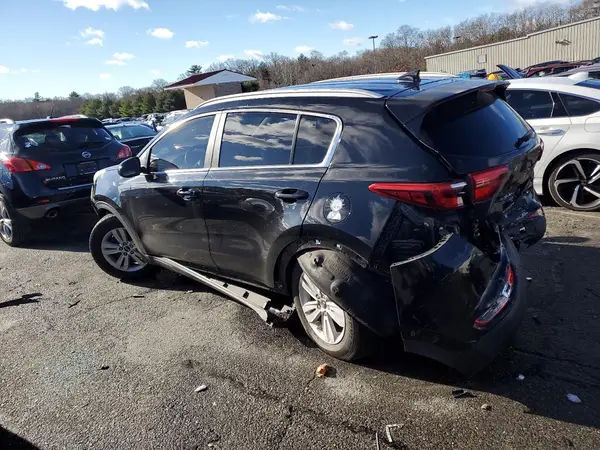 KNDPMCAC9H7031764 2017 KIA SPORTAGE - Image 2