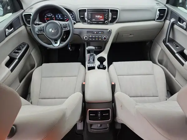 KNDPMCAC9H7032266 2017 KIA SPORTAGE - Image 8