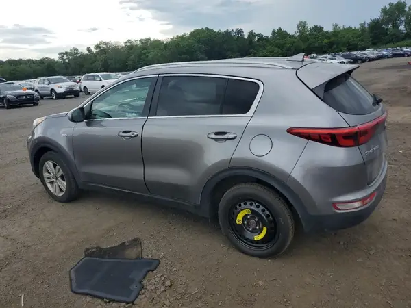 KNDPMCAC9H7033725 2017 KIA SPORTAGE - Image 2