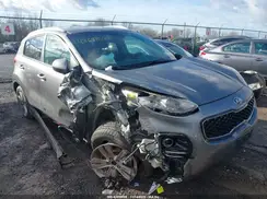 KNDPMCAC9H7034437 2017 KIA SPORTAGE