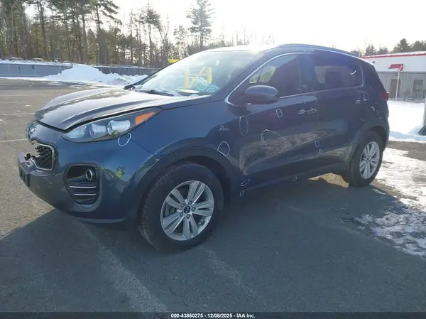 KNDPMCAC9H7034762 2017 KIA SPORTAGE - Image 2