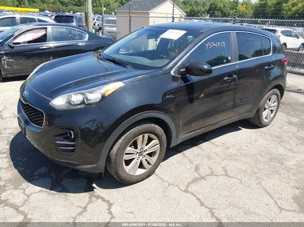 KNDPMCAC9H7040321 2017 KIA SPORTAGE - Image 2