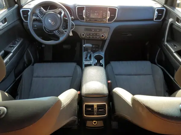 KNDPMCAC9H7041047 2017 KIA SPORTAGE - Image 8