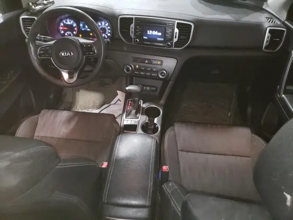 KNDPMCAC9H7075036 2017 KIA SPORTAGE - Image 8