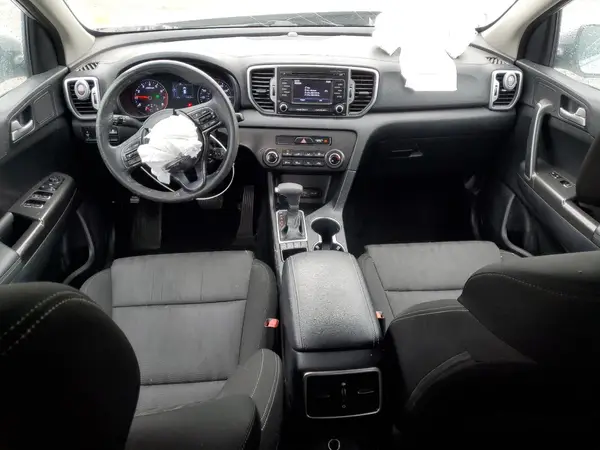 KNDPMCAC9H7084173 2017 KIA SPORTAGE - Image 8