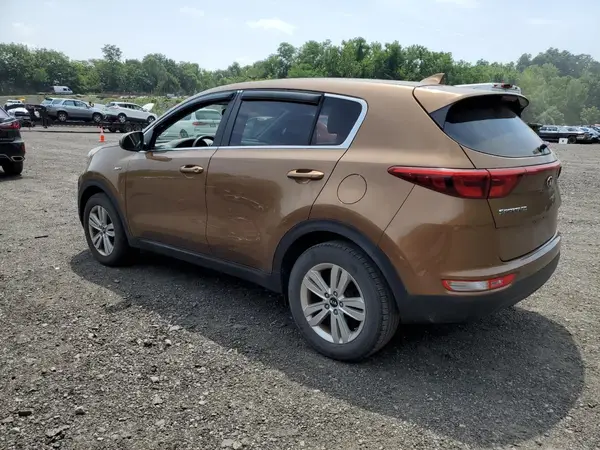 KNDPMCAC9H7094346 2017 KIA SPORTAGE - Image 2