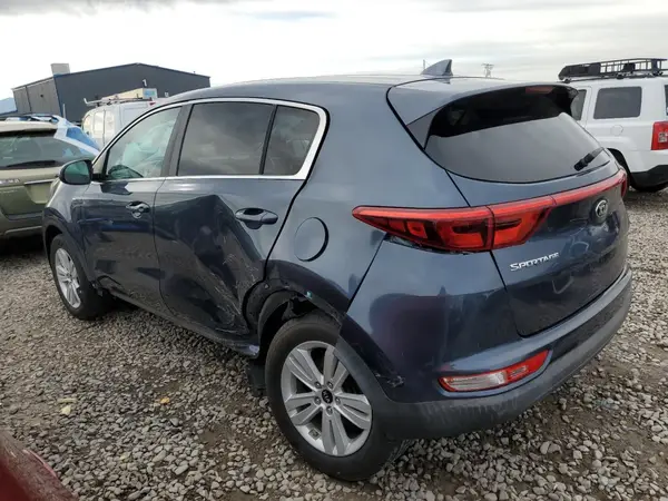 KNDPMCAC9H7111100 2017 KIA SPORTAGE - Image 2