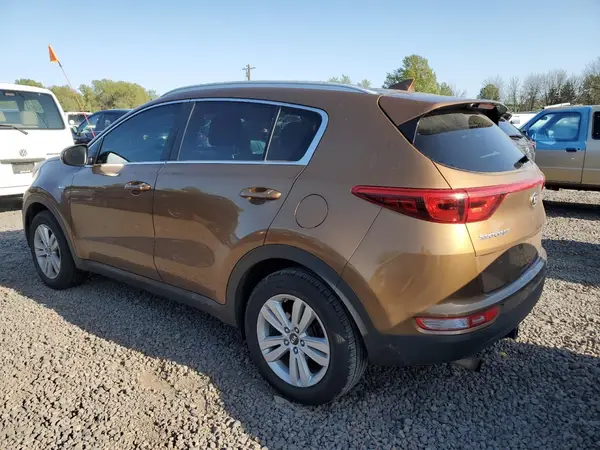 KNDPMCAC9H7112103 2017 KIA SPORTAGE - Image 2