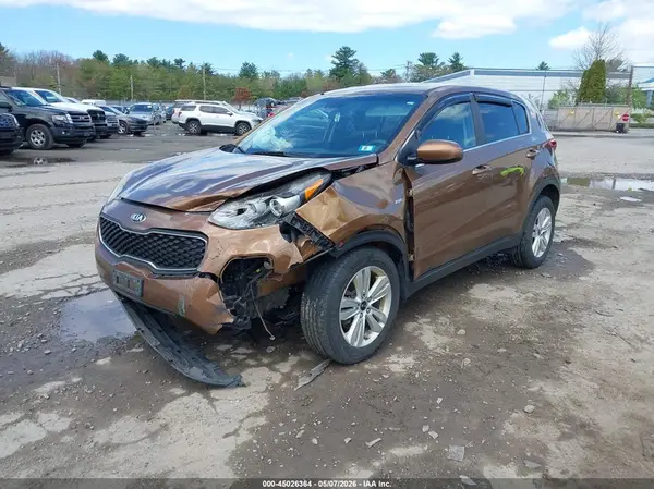 KNDPMCAC9H7113879 2017 KIA SPORTAGE - Image 2