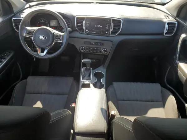 KNDPMCAC9H7116006 2017 KIA SPORTAGE - Image 8
