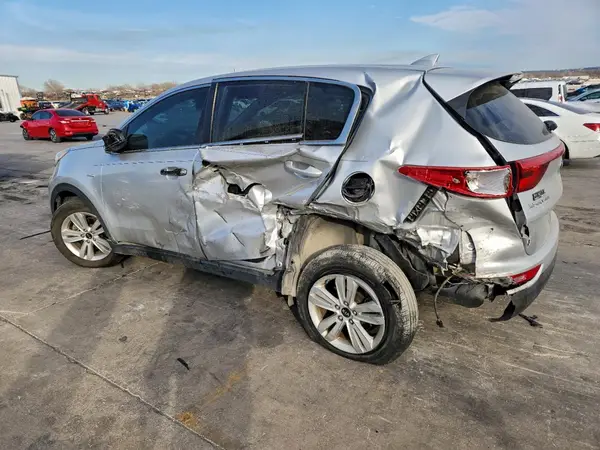 KNDPMCAC9H7123408 2017 KIA SPORTAGE - Image 2