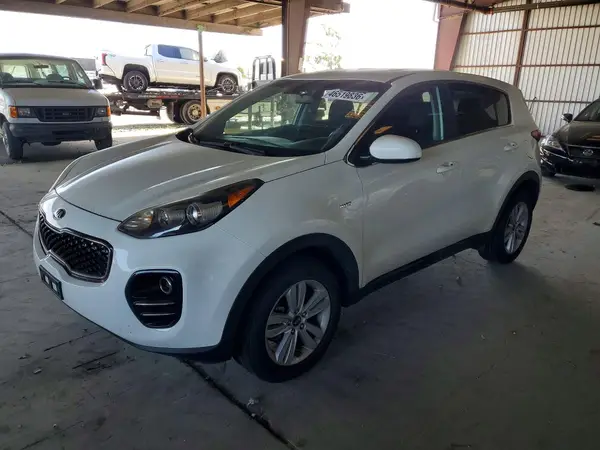 KNDPMCAC9H7132657 2017 KIA SPORTAGE - Image 1