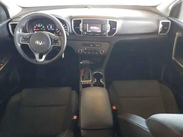 KNDPMCAC9H7132657 2017 KIA SPORTAGE - Image 8