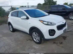 KNDPMCAC9H7136045 2017 KIA SPORTAGE