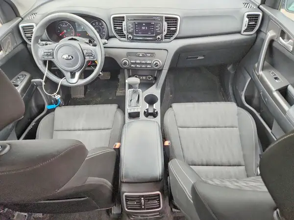 KNDPMCAC9H7155629 2017 KIA SPORTAGE - Image 8
