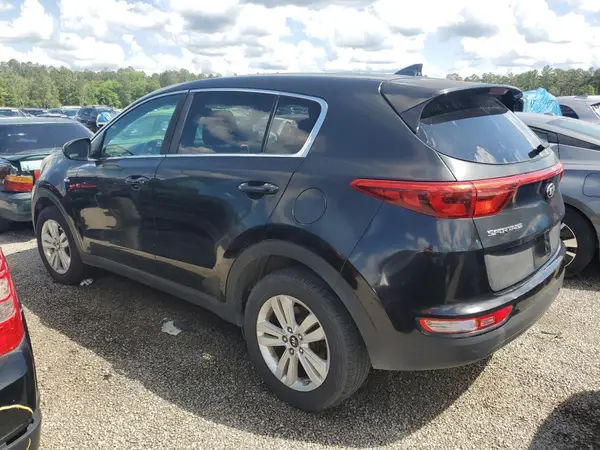 KNDPMCAC9H7159597 2017 KIA SPORTAGE - Image 2