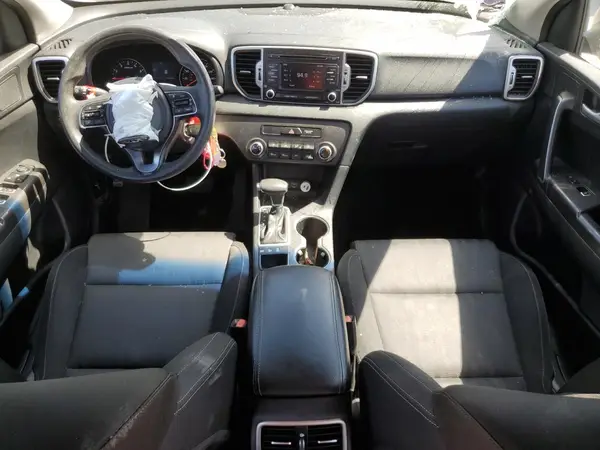 KNDPMCAC9H7159793 2017 KIA SPORTAGE - Image 8