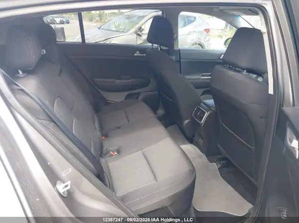 KNDPMCAC9H7167344 2017 KIA SPORTAGE - Image 8
