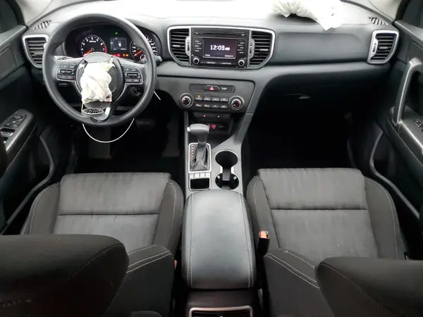KNDPMCAC9H7182202 2017 KIA SPORTAGE - Image 8