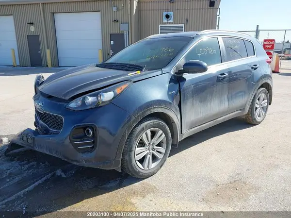 KNDPMCAC9H7183091 2017 KIA SPORTAGE - Image 2
