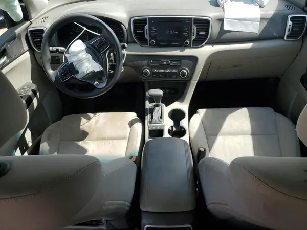 KNDPMCAC9H7195919 2017 KIA SPORTAGE - Image 8