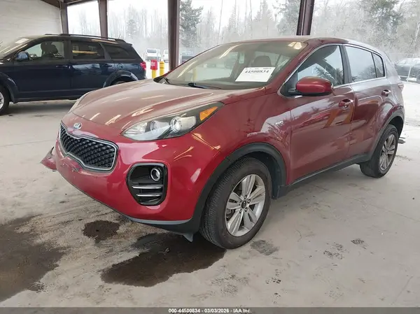 KNDPMCAC9H7196892 2017 KIA SPORTAGE - Image 2