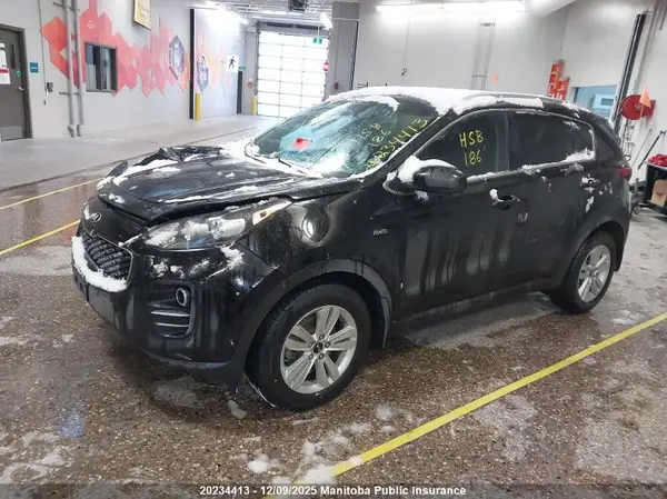 KNDPMCAC9H7201606 2017 KIA SPORTAGE - Image 2