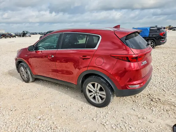 KNDPMCAC9H7205865 2017 KIA SPORTAGE - Image 2