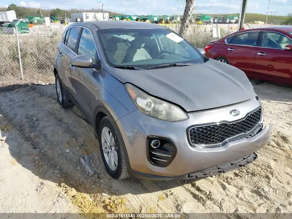 KNDPMCAC9H7217997 2017 KIA SPORTAGE - Image 1