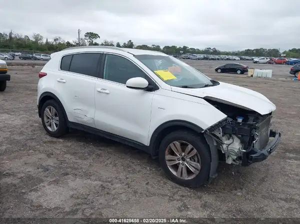 KNDPMCAC9H7218048 2017 KIA SPORTAGE - Image 1