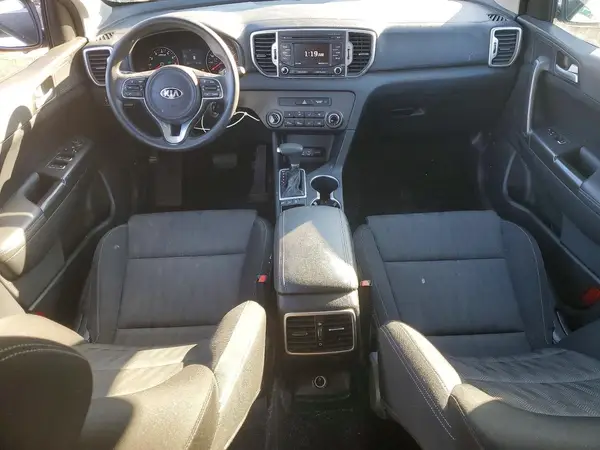 KNDPMCAC9H7220253 2017 KIA SPORTAGE - Image 8