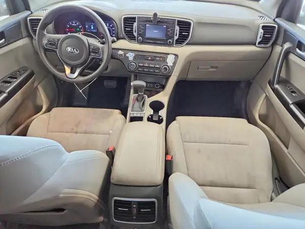 KNDPMCAC9H7223962 2017 KIA SPORTAGE - Image 8