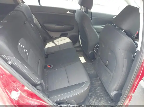 KNDPMCAC9H7239563 2017 KIA SPORTAGE - Image 8