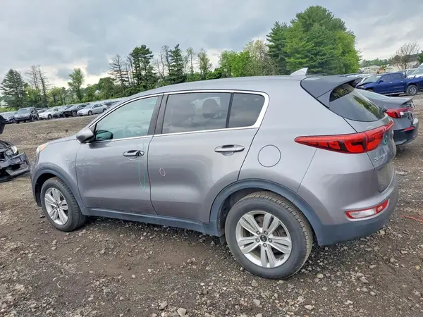KNDPMCAC9H7239949 2017 KIA SPORTAGE - Image 2