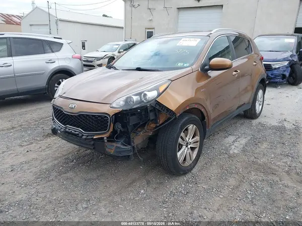 KNDPMCAC9H7240034 2017 KIA SPORTAGE - Image 2