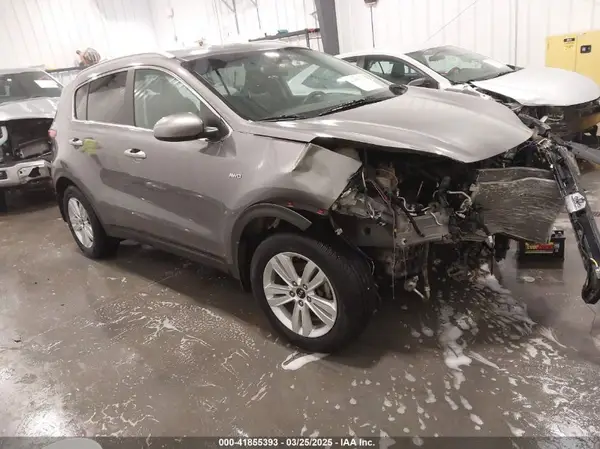 KNDPMCAC9H7260493 2017 KIA SPORTAGE - Image 1