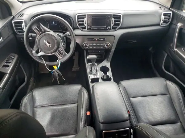 KNDPMCAC9H7261174 2017 KIA SPORTAGE - Image 8