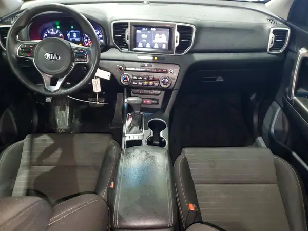 KNDPMCAC9H7271266 2017 KIA SPORTAGE - Image 8