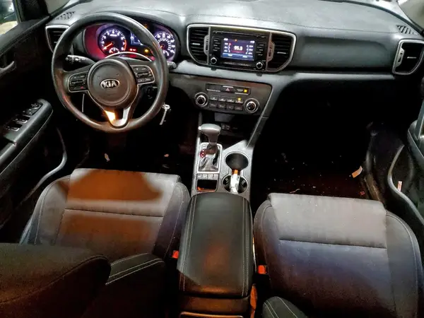 KNDPMCAC9H7292053 2017 KIA SPORTAGE - Image 8