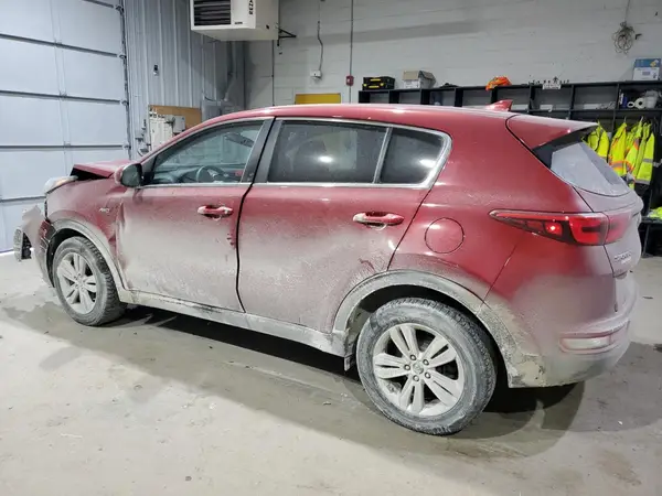 KNDPMCAC9H7294479 2017 KIA SPORTAGE - Image 2