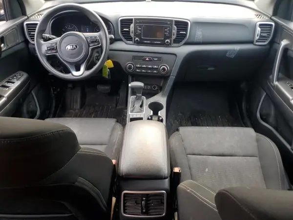 KNDPMCAC9H7296068 2017 KIA SPORTAGE - Image 8