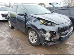 KNDPMCAC9J7302053 2018 KIA SPORTAGE
