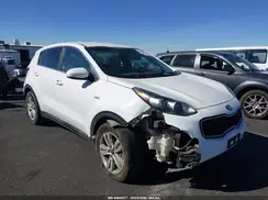 KNDPMCAC9J7322061 2018 KIA SPORTAGE