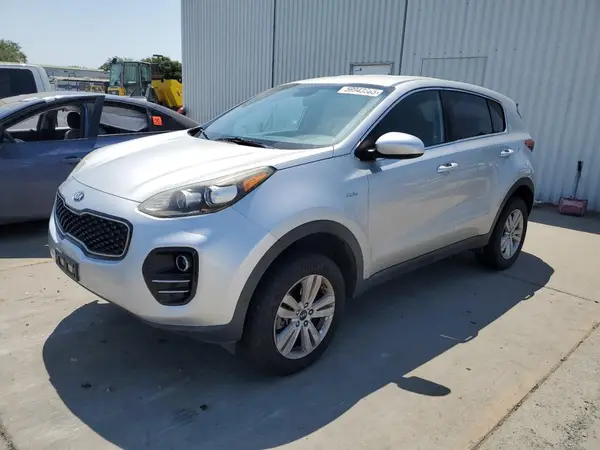 KNDPMCAC9J7329866 2018 KIA SPORTAGE - Image 1