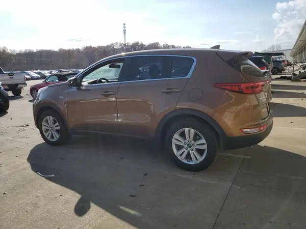 KNDPMCAC9J7343234 2018 KIA SPORTAGE - Image 2