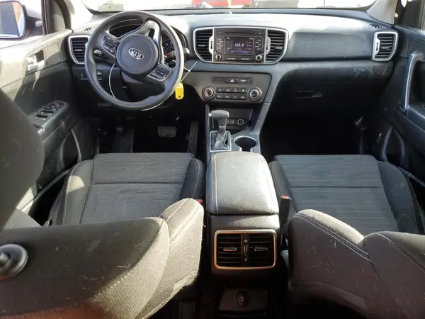 KNDPMCAC9J7346134 2018 KIA SPORTAGE - Image 8