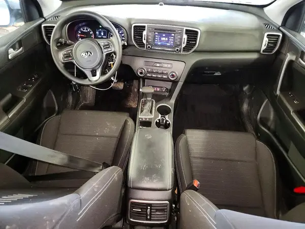 KNDPMCAC9J7347414 2018 KIA SPORTAGE - Image 8