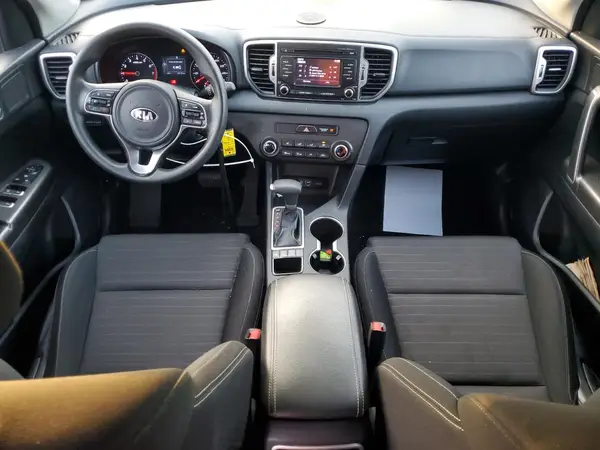 KNDPMCAC9J7347784 2018 KIA SPORTAGE - Image 8