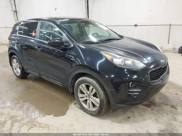 KNDPMCAC9J7351060 2018 KIA SPORTAGE - Image 1