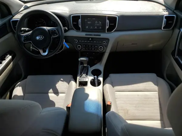 KNDPMCAC9J7362382 2018 KIA SPORTAGE - Image 8